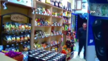 Alkol şişelerini atarak 4 kişi dükkandan kovan "Tekel savaşçısı Ahmet Abi" hayatını kaybetti
