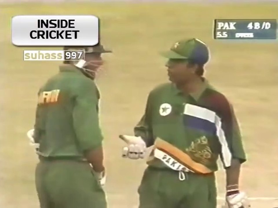 (Full match) Rajesh Chouhan Six wins the match - India vs Pakistan 1997 2nd ODI Karachi-(480p)