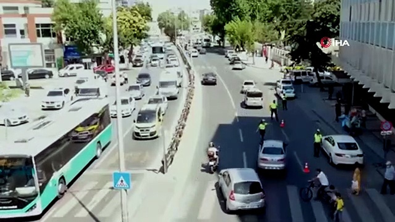 Un millier de véhicules 46 ont été inspectés lors d'inspections par drone, 108 véhicules ont été condamnés à une amende