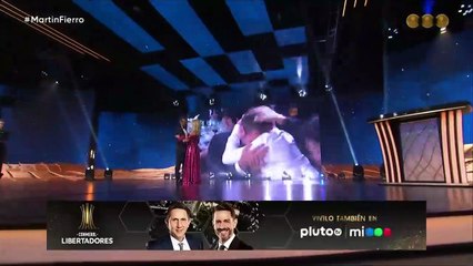 "Este país me dio un amor...": el polémico discurso de Vicuña con guiños a Pampita