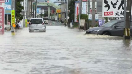 Download Video: Il Sud-Ovest del Giappone colpito da piogge torrenziali