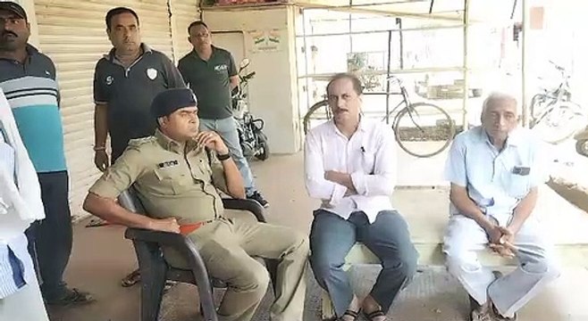 25 members of the family were sleeping after having food. When they woke up in the morning