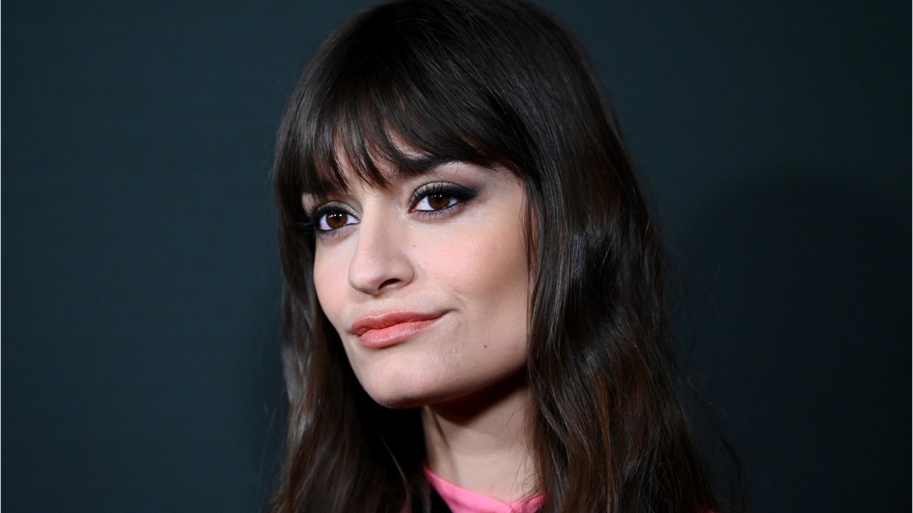 GALA VIDEO - Clara Luciani malade : mais de quelle maladie souffre-t-elle exactement ? (1)