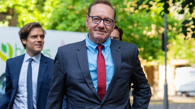 Kevin Spacey Trial: Alleged Victim Woke To Find Actor Performing Oral Sex On Him | THR News
