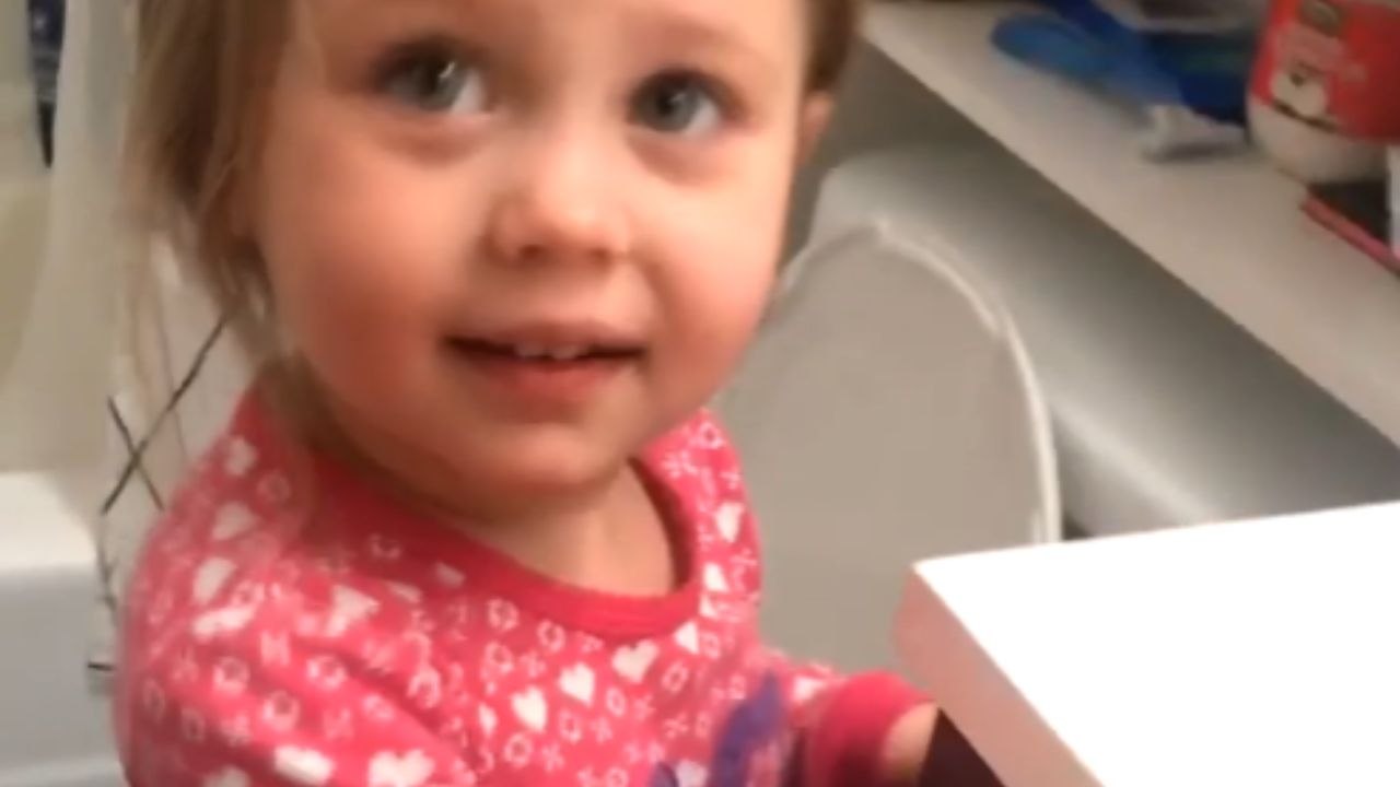 Sweet little Girl confuses mother's face mask for something else *Hilarious*
