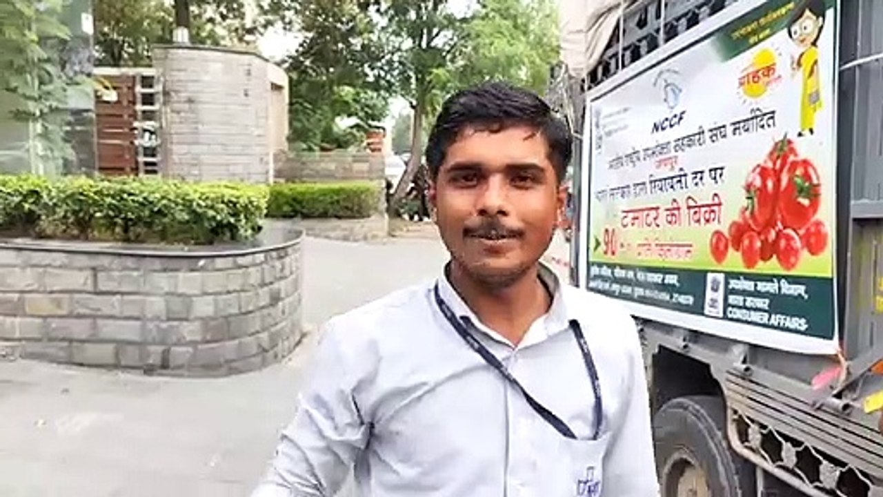 जयपुर में सब्जीमंडी से सस्ता मिला टमाटर तो लोगो...