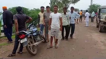 Video : स्कूली बच्चों से भरी निजी स्कूल की वेन जीप से टकराई,  बड़ा हादसा टला