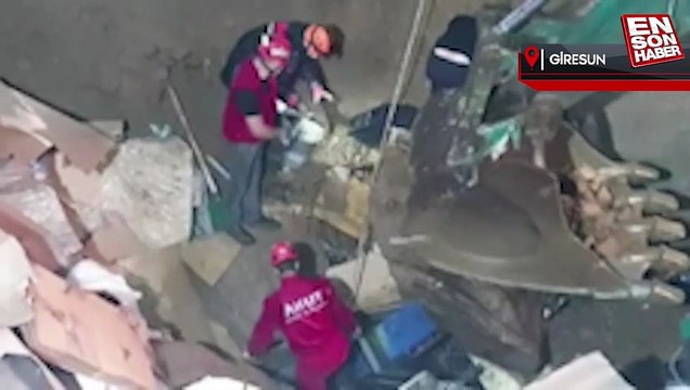 Giresun'da yağış nedeniyle meydana gelen göçükte kalan işçiyi kurtarma çalışması sürüyor