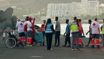 Rescatan cerca de Gran Canaria a 86 personas que viajaban en un cayuco