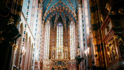 Kraków - ściągnięto koronę z henjalicy kościoła Mariackiego