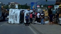 Tuzla’da hafriyat kamyonu devrildi