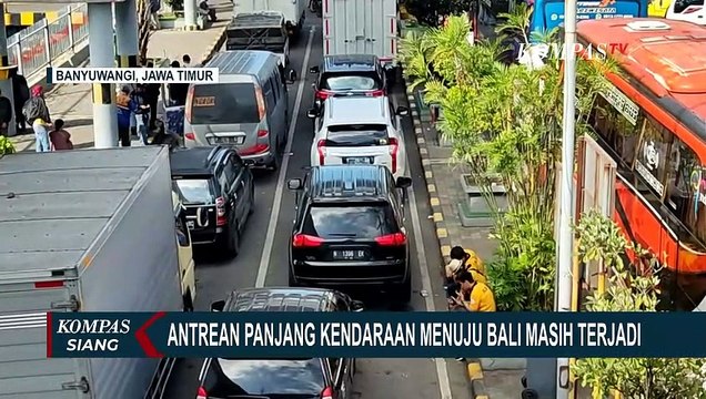 Kendaraan Menumpuk di Pelabuhan Penyeberangan ASDP Ketapang Banyuwangi pada Senin, 10 Juli 2023