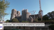 Notre-Dame de Paris : les premières fermes de charpente s'installent dans la cathédrale sous les yeux des badauds