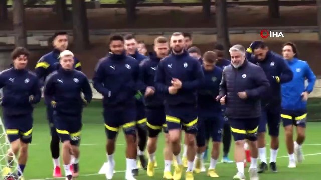 Bonservis bedeliyle kulüp tarihine geçen Fenerbahçeli Samet Akaydin'e Çaykur Rizespor talip oldu