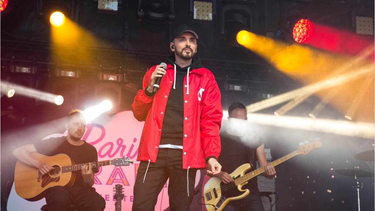 GALA VIDÉO - Christophe Willem cash sur la paternité : “Je ne suis pas très enfants…”
