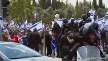 Proteste in Israele dopo il primo ok alla legge anti-giudici