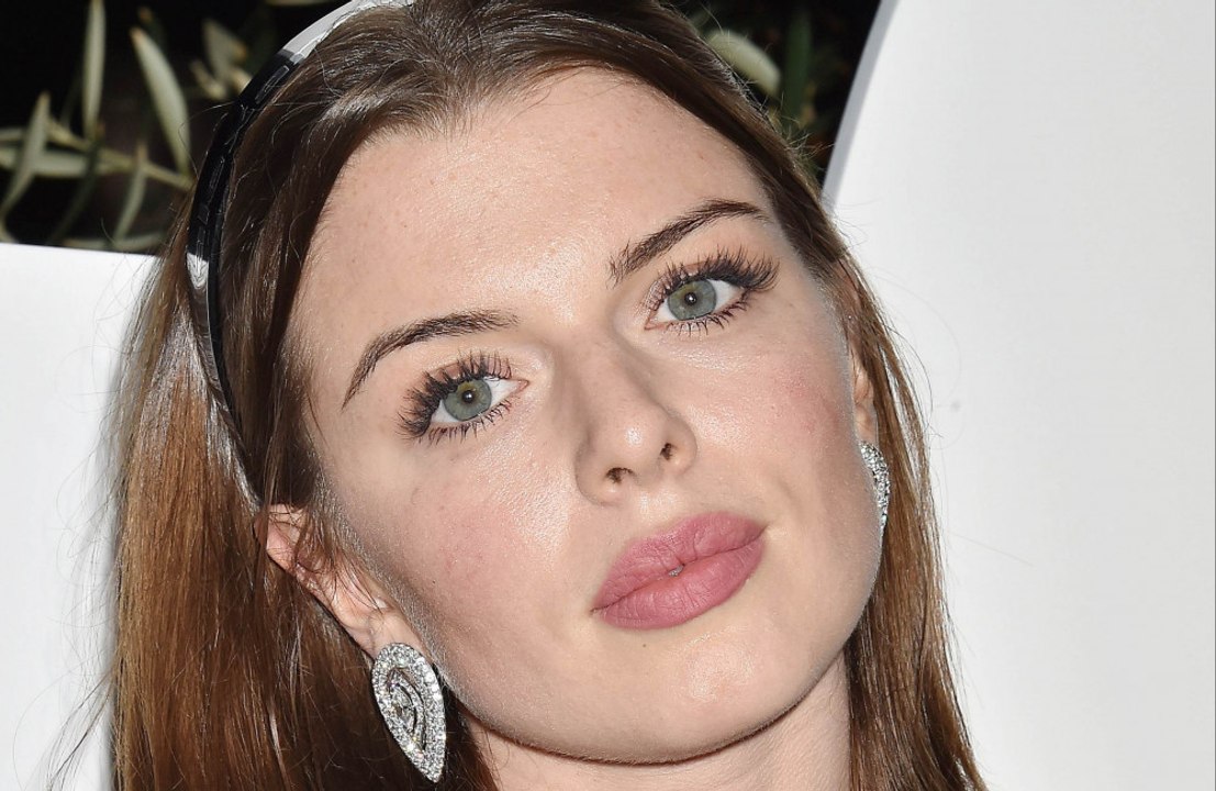Julia Fox got "permanently banned" from a Bloomingdale's store after stealing as a teenager