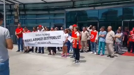 Sağlık çalışanları hastane önünden haykırdı! "Haklarımızı istiyoruz"