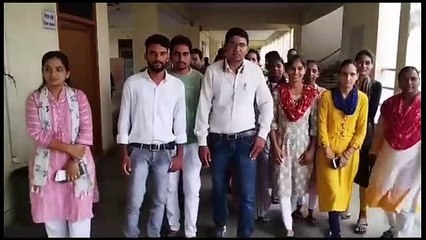यूटीबी कार्मिकों ने की सेवा अभिवृद्धि की मांग, कलक्टर और विधायक को सौंपा ज्ञापन
