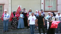 Diyarbakır'da HDP binası önünde evlat nöbeti tutan ailelerin sayısı 361'e yükseldi