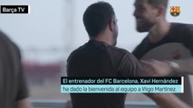 FC BARCELONA |XAVI le da la bienvenida a ÍÑIGO MARTÍNEZ | DIARIO AS