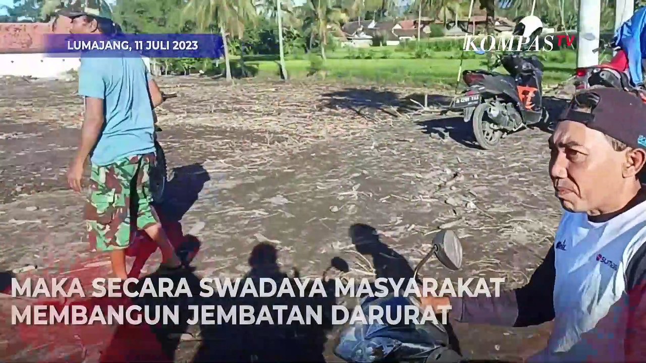 Warga Lumajang Gotong-royong Bangun Jembatan Pasca Banjir Lahar Dingin Semeru