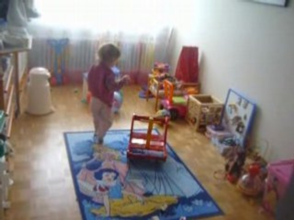 Dans son lit