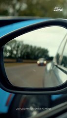 نسخة ساخنة من موستانج ماك إي تنطلق بقوة على مسار ترابي في فيديو تشويقي