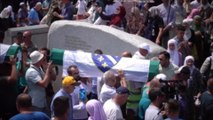 Entierran otras 30 víctimas de Srebrenica y piden castigar a quienes niegan el genocidio