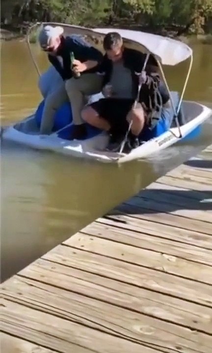 Remake de Titanic avec un petit bateau