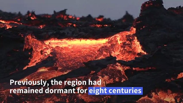 Volcano erupts near the Icelandic capital
