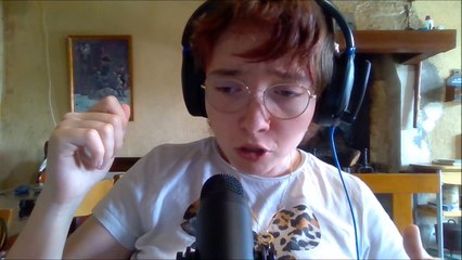 Bienvenue sur ma chaine ASMR(présentation ,mots déclencheurs...)