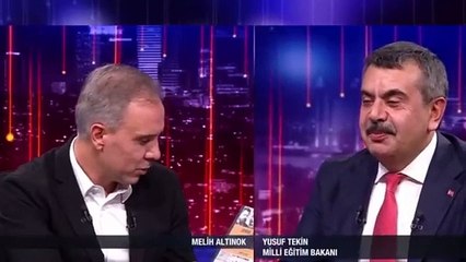 'Bu kitapta şeriatı mı övüyorsunuz sorusuna Milli Eğitim Bakanı Yusuf Tekin'den yanıt: Keşke Şeriatı övecek kadar bilgim olsaydı ama yok