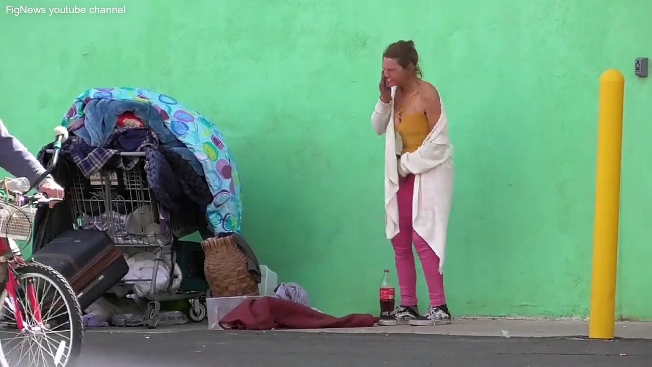 Homeless women of America living on the streets