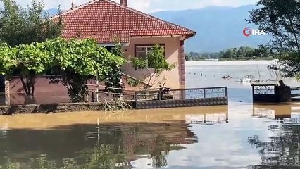 Düzce Valisi Cevdet Atay: Son 25 yılın en fazla yağışını son 3 günde aldık