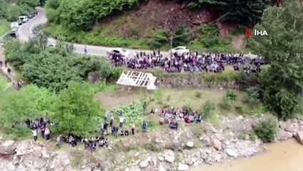 Göçük altında kalan şahsı arama çalışmaları devam ediyor