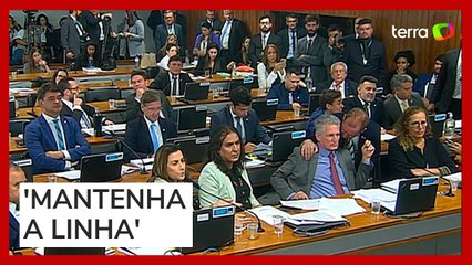 CPI do 8/1: Parlamentar cita ‘visita íntima’ a Mauro Cid e gera confusão durante sessão