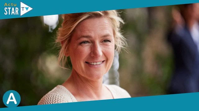 Vacances : Anne-Elisabeth Lemoine, plein soleil et poisson séché... Que fait l'animatrice cet été ?