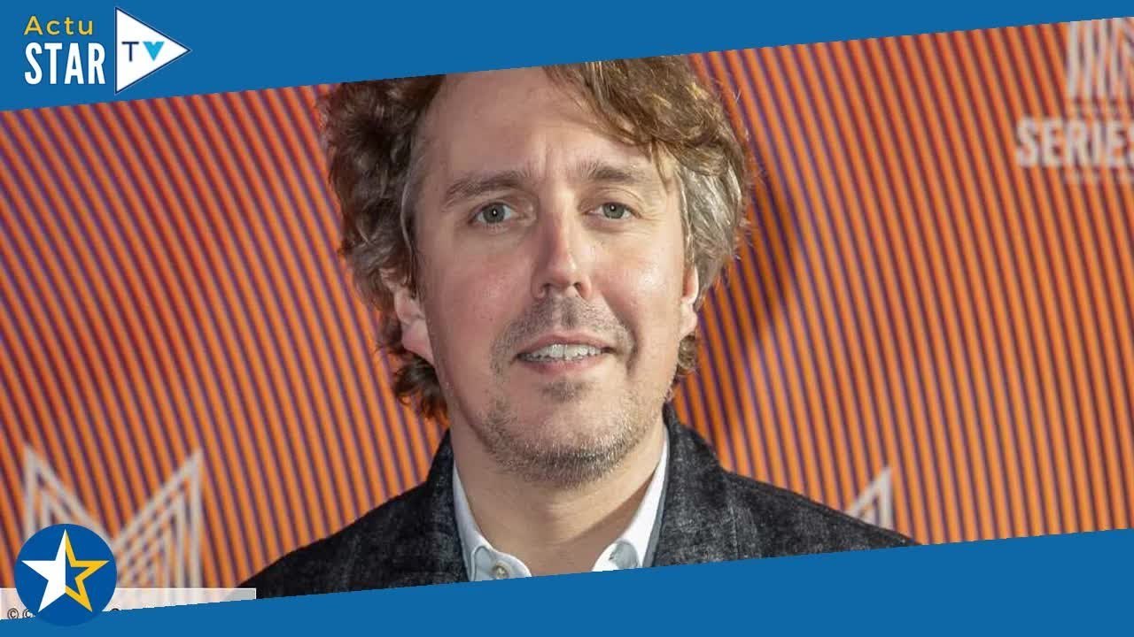 « Pas très élégante… » : Alex Vizorek quitte Fr...