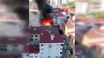 İstanbul'da metruk binada yangın
