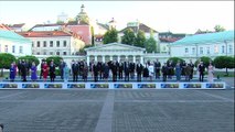 Líderes de la OTAN celebran dar una 