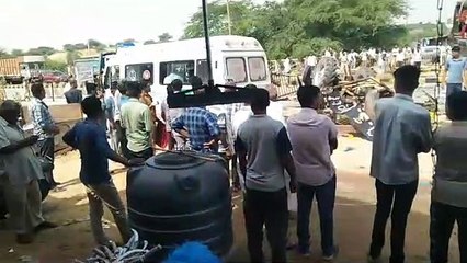 #BusAccident : दो बार पलटी बस, एक यात्री की हालत गंभीर