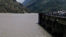 हिमाचल में भारी बारिश के चलते आज 3 बजे तक पंडोह डैम से छोड़ा जाएगा पानी, पुलिस ने लोगों से की अपील
