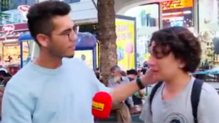 14 yaşındaki çocuk ağlayarak yetkililere seslendi: Ülke gidiyor, para için oturduğunuz koltuklarda şerefinizi satmayın