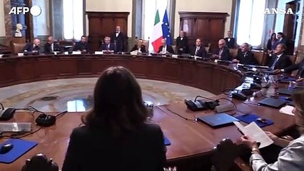 Télécharger la video: Quarta rata del Pnrr a rischio, governo cambia obiettivi