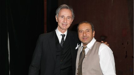 VOICI -  Anniversaire de Patrick Timsit : est-il toujours en contact avec Thierry Lhermitte ?