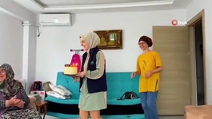 79 yaşına giren Pambuk ninenin ilk kez doğum günü kutlandı