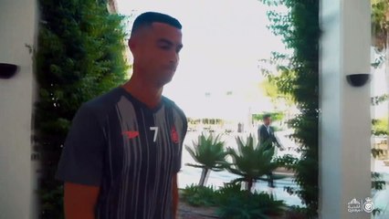 Ronaldo, Müslüman futbolseverleri yine mest etti! Secdeden sonra şimdi de herkes verdiği selamı konuşuyor