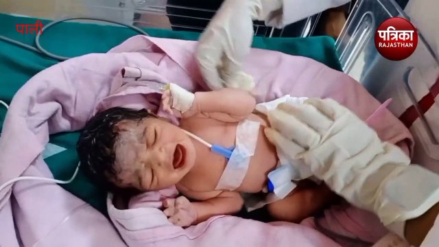 नवजात को झाड़ियों में फेंका : रोने की आवाज सुन लोगों ने बच्ची को बचाकर गले लगाया, अस्पताल में कराया भर्ती