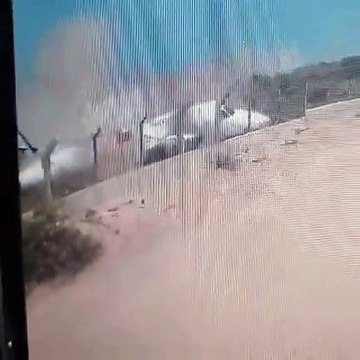 Atterraggio di emergenza a Mogadiscio: le immagini del drammatico incidente